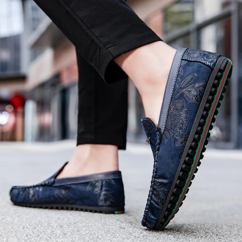 Mocassins en cuir à fleurs